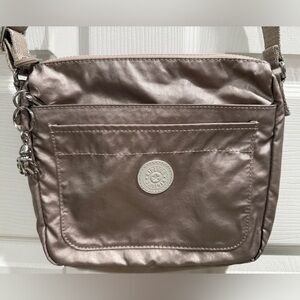 Kipling Metallic Silver Crossbody Bag Excellent Cond back to school bag charm